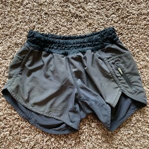Lululemon shorts black cute